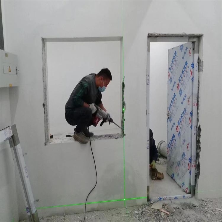 景德镇铅门安装过程